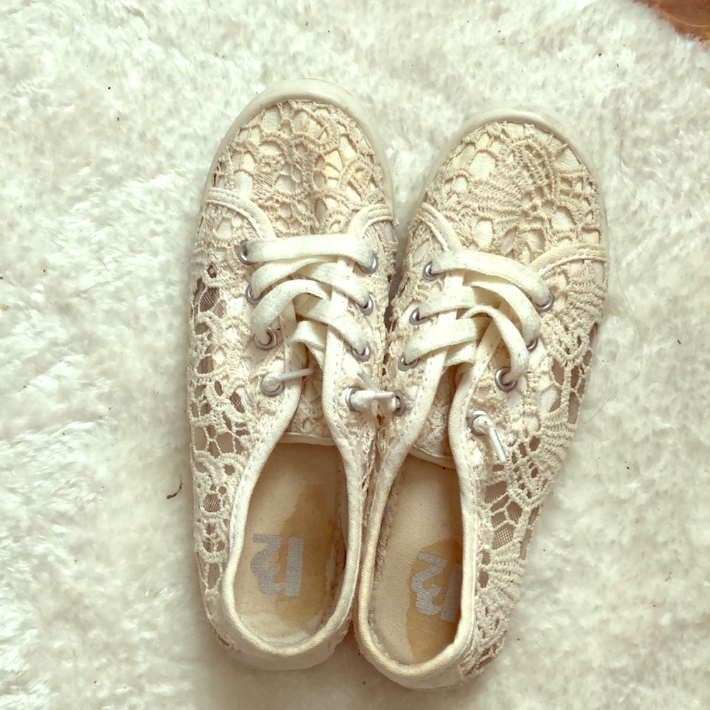 White Lace summer shoes